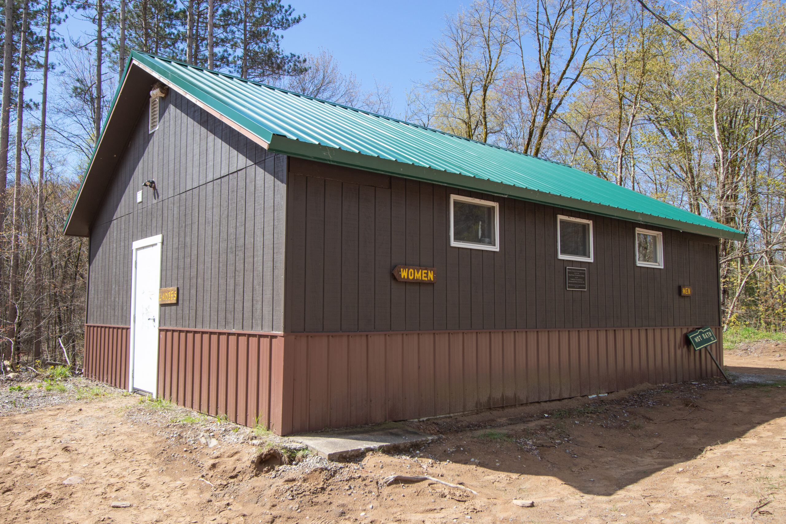 We have many hot showers and toilets available at our site between 3 bathhouses from May through October events. After the weather reaches the freezing point, 2 hot showers and limited toilet facilities will be available within the bathhouse located near Logistics.